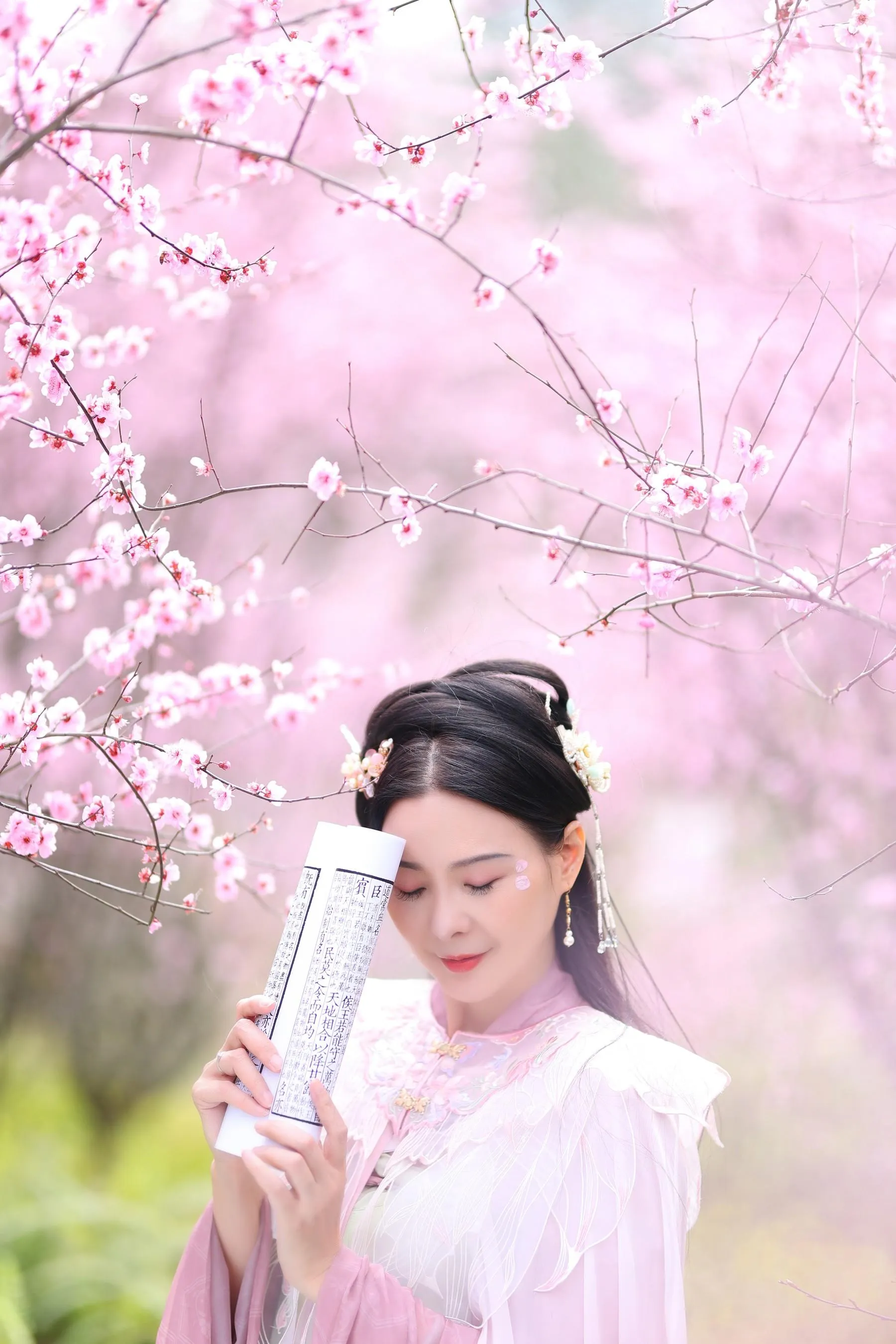 [艺图语] 2022.05.31 暖春樱色 莲 [38P]插图7